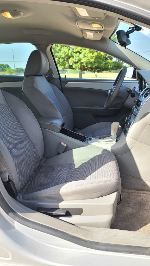 Used 2012 Chevrolet Malibu LS FWD image 8