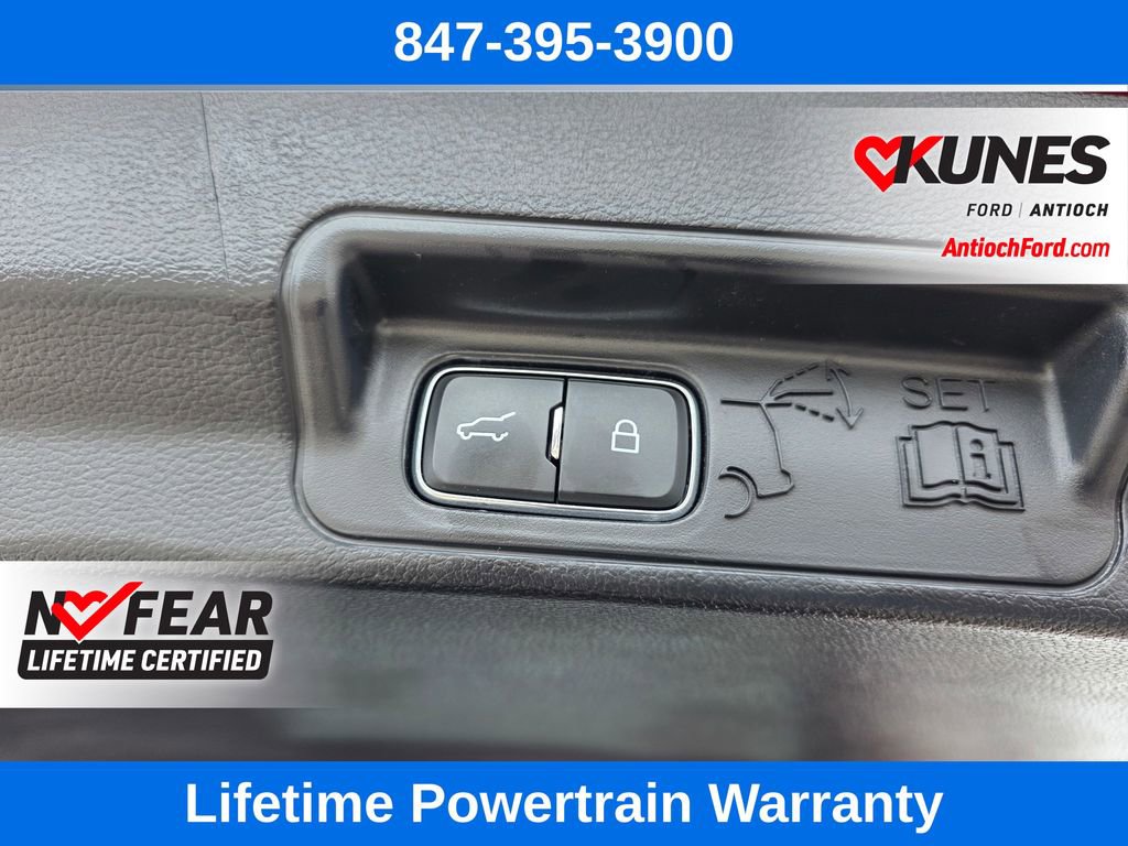 Used 2025 Ford Explorer ST-Line w/ ST-Line Street Pack image 30