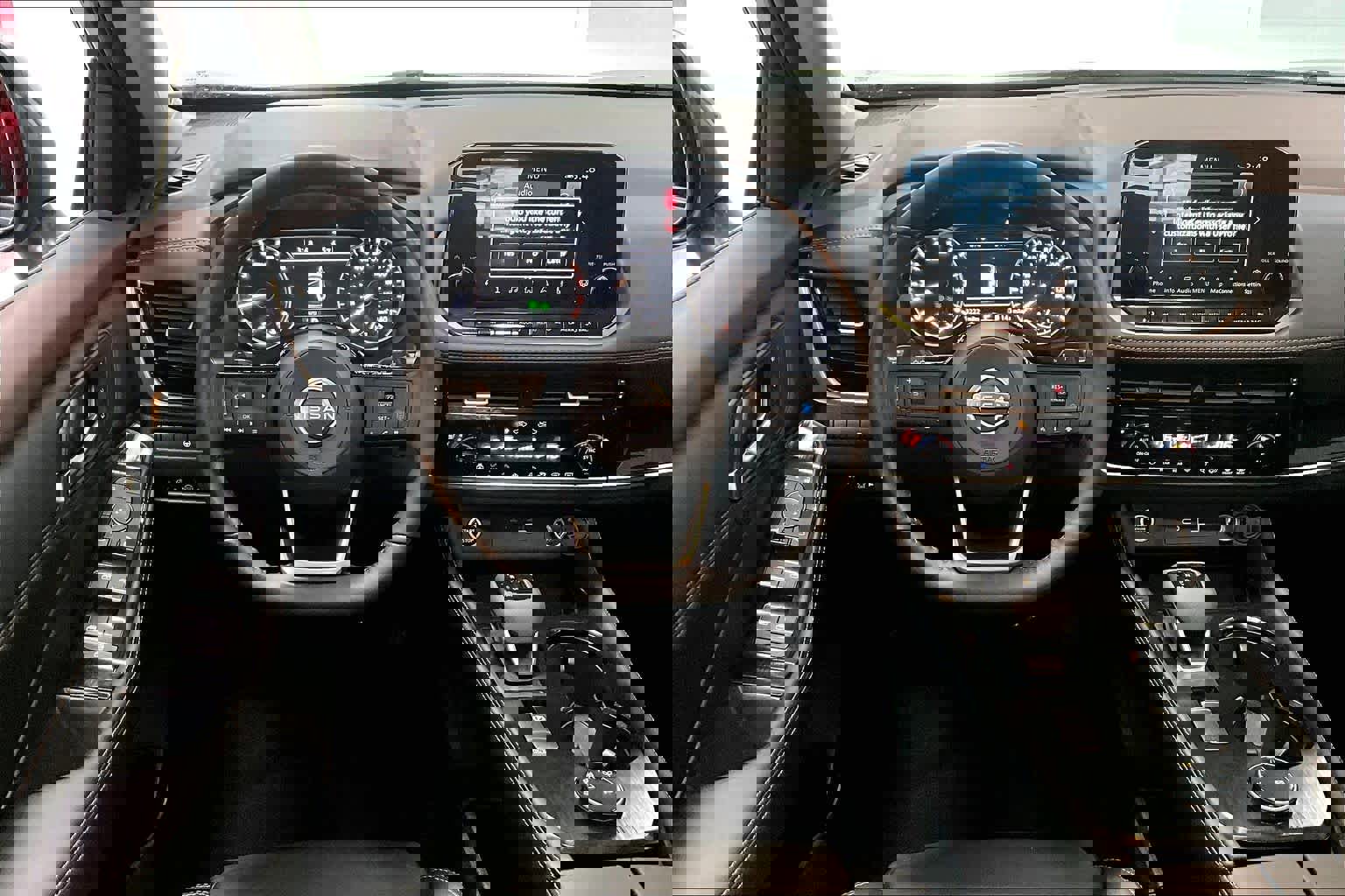 Used 2023 Nissan Rogue SL image 12