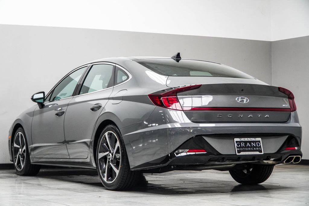 Used 2023 Hyundai Sonata SEL Plus w/ Preferred Accessory Package FWD image 11