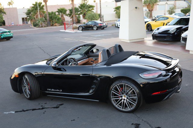 Used 2018 Porsche 718 Boxster S image 17