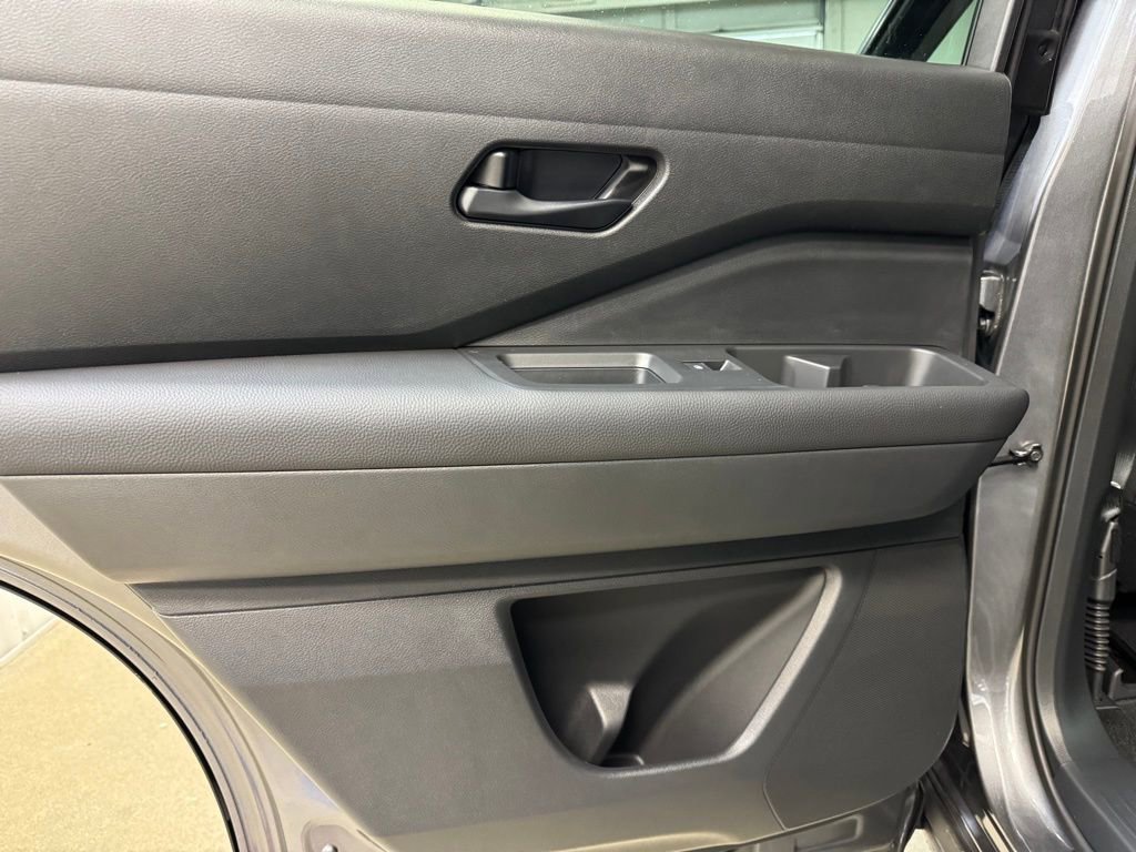 New 2026 Nissan Pathfinder SV image 14