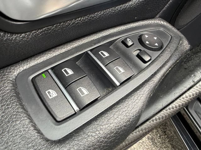 Used 2016 BMW 320i xDrive Sedan AWD/4WD image 14