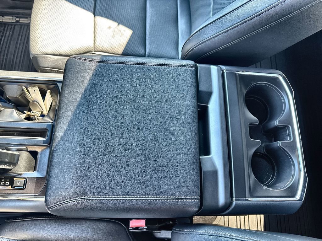 Used 2022 Ford F150 Lightning Lariat image 28