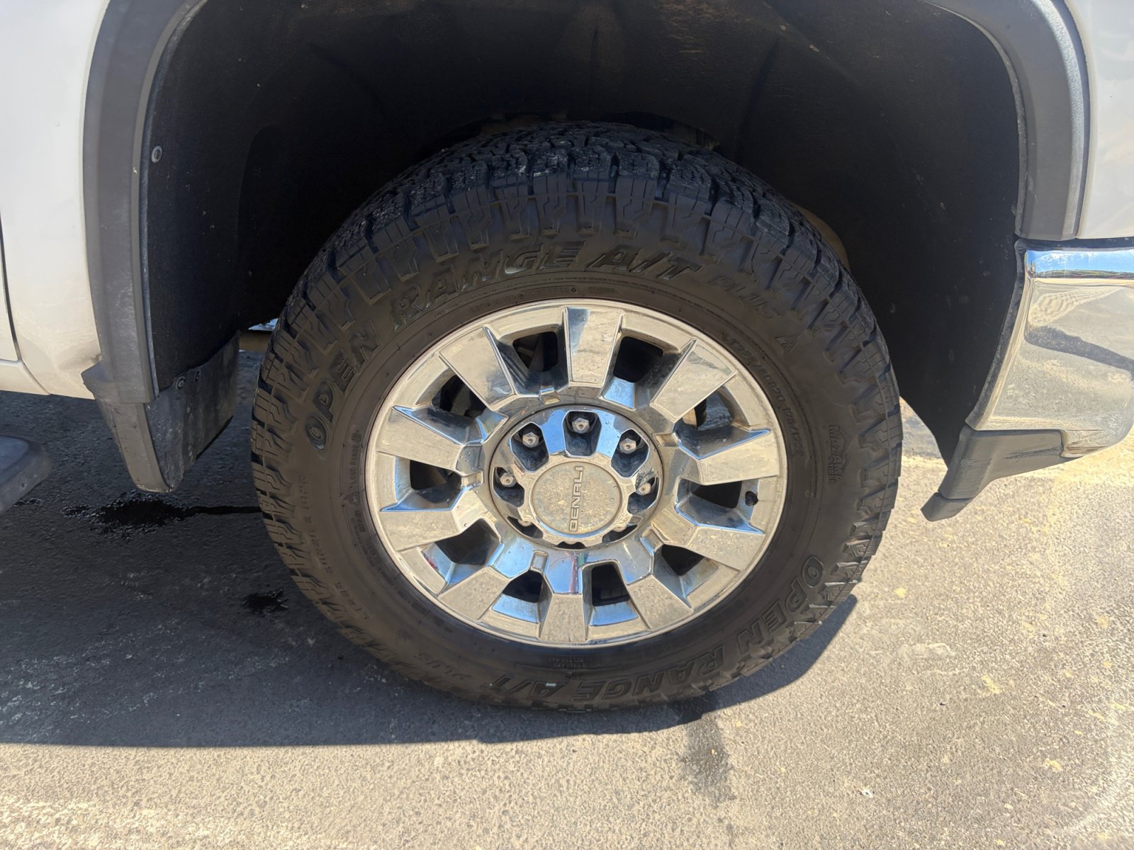 Used 2020 Chevrolet Silverado 3500 LTZ w/ LTZ Premium Package AWD/4WD image 32