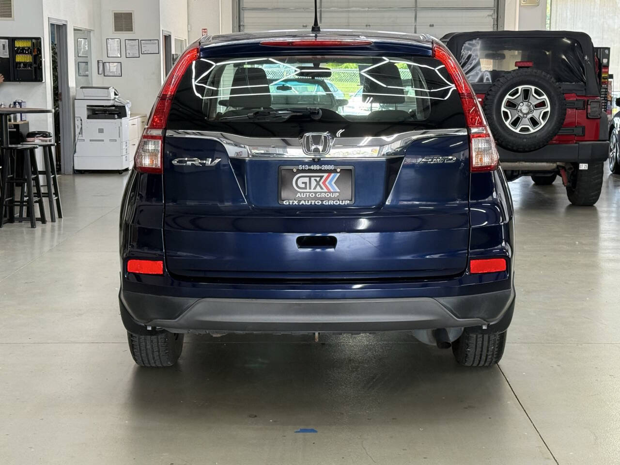 Used 2015 Honda CR-V LX image 3