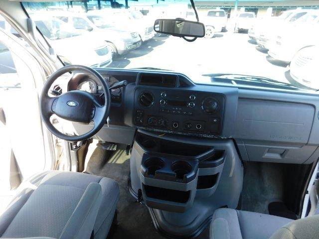 Used 2014 Ford E-350 and Econoline 350 XLT RWD image 12