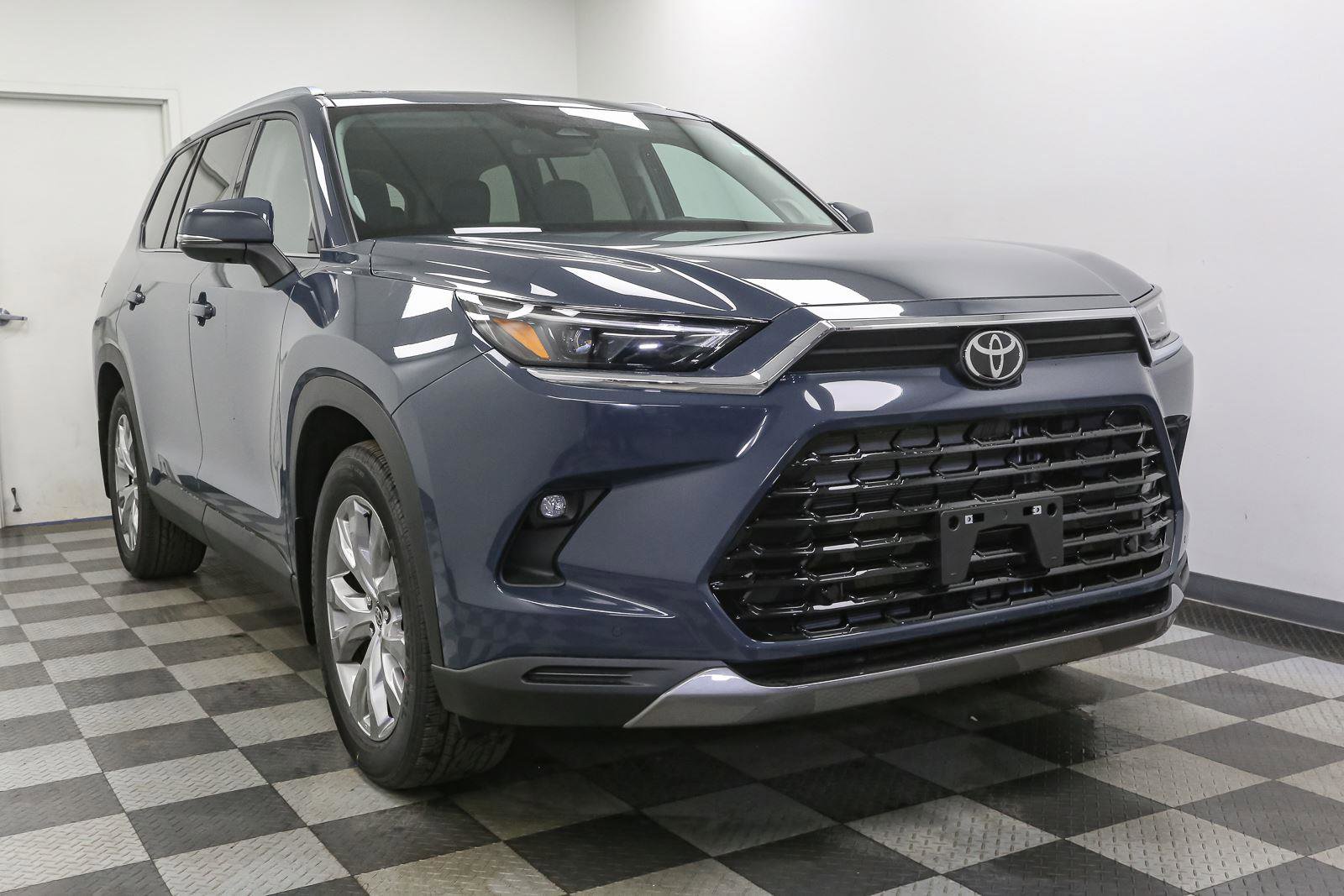 New 2026 Toyota Grand Highlander Limited image 2