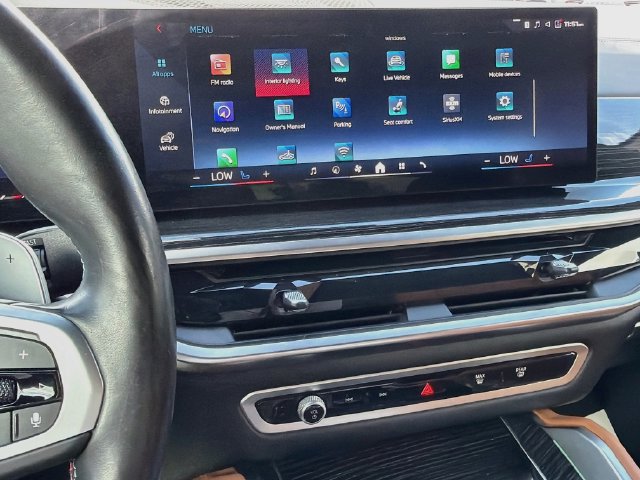 Used 2025 BMW X6 M60i AWD/4WD image 28