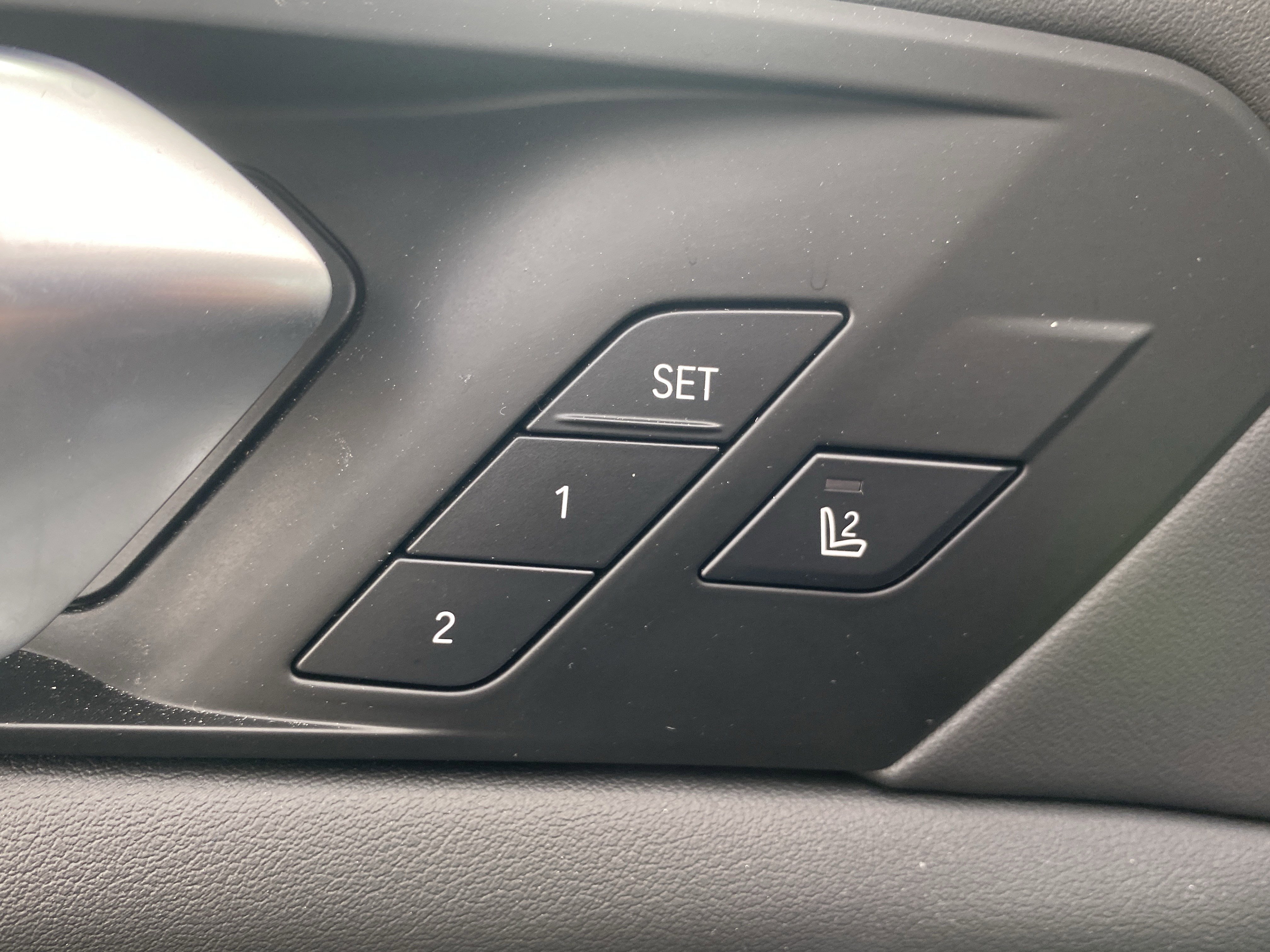 Used 2026 BMW X5 M60i image 27