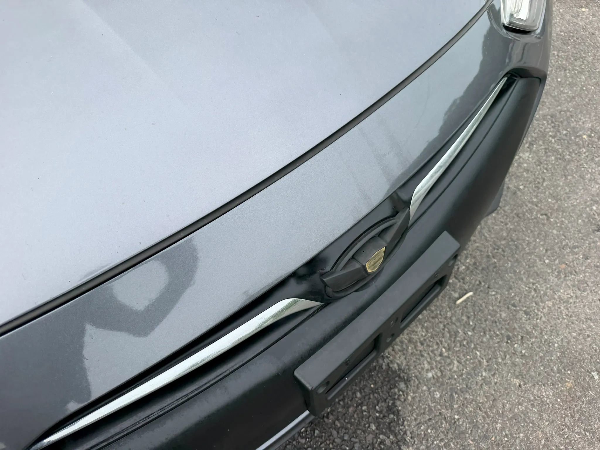Used 2013 Hyundai Genesis 3.8 RWD image 5