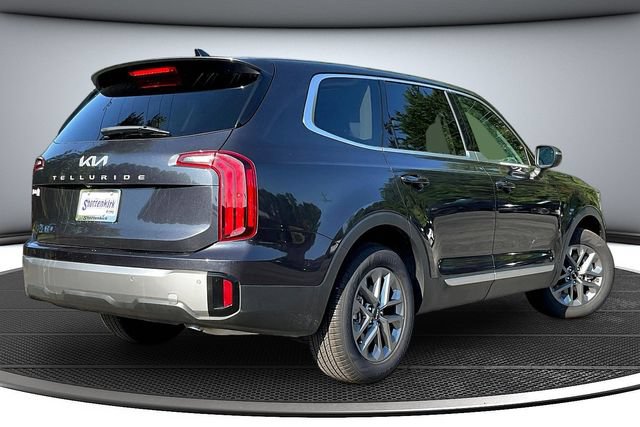 Used 2025 Kia Telluride LX FWD image 5
