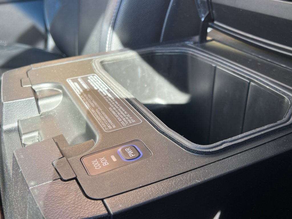 Used 2013 Toyota Land Cruiser image 73