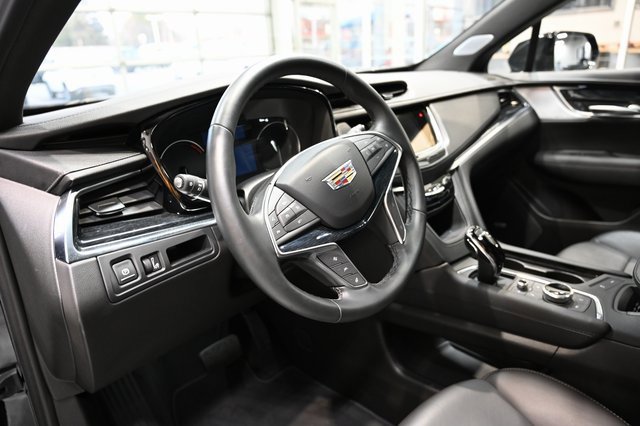 Used 2025 Cadillac XT5 Premium Luxury image 22