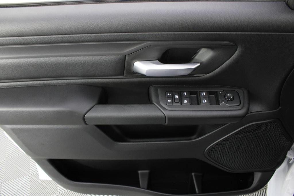 New 2026 RAM 1500 Express AWD/4WD image 13