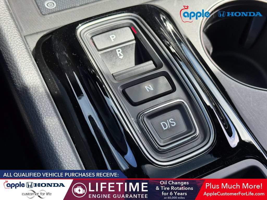 Used 2025 Honda Pilot TrailSport image 16