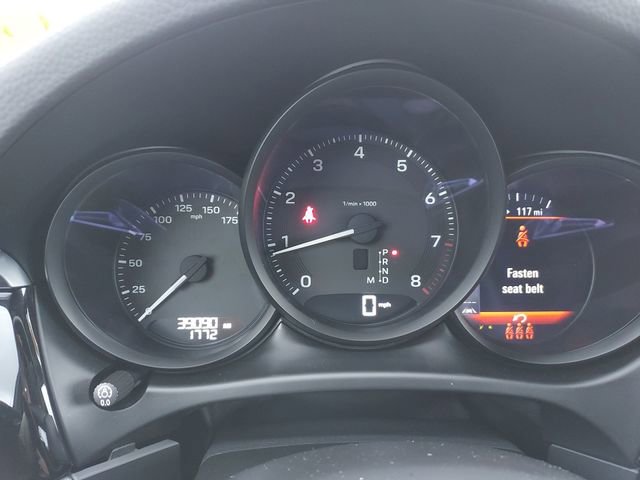 Used 2023 Porsche Macan image 12