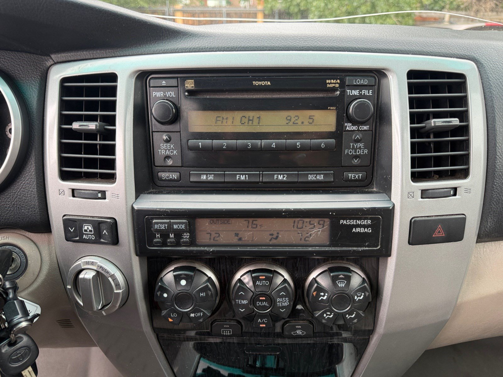 Used 2006 Toyota 4Runner Limited AWD/4WD image 26