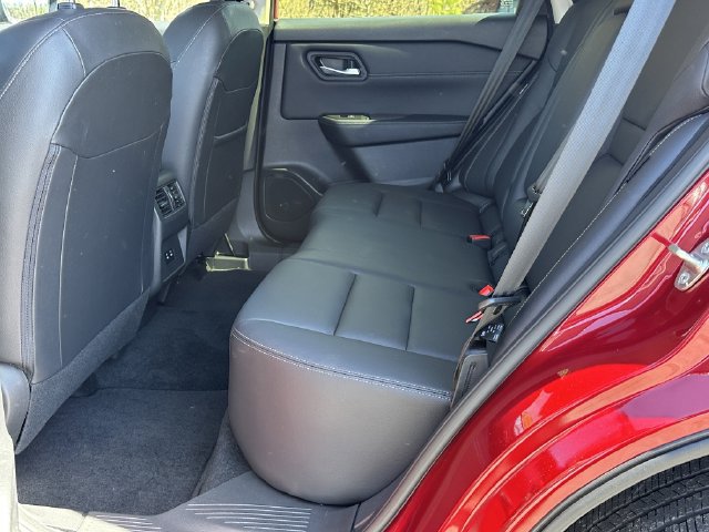Certified 2025 Nissan Rogue SL AWD/4WD image 23