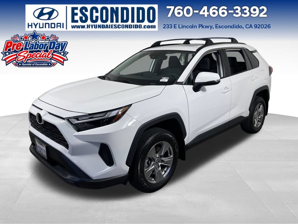 Used 2023 Toyota RAV4 XLE w/ Convenience Package FWD image 1