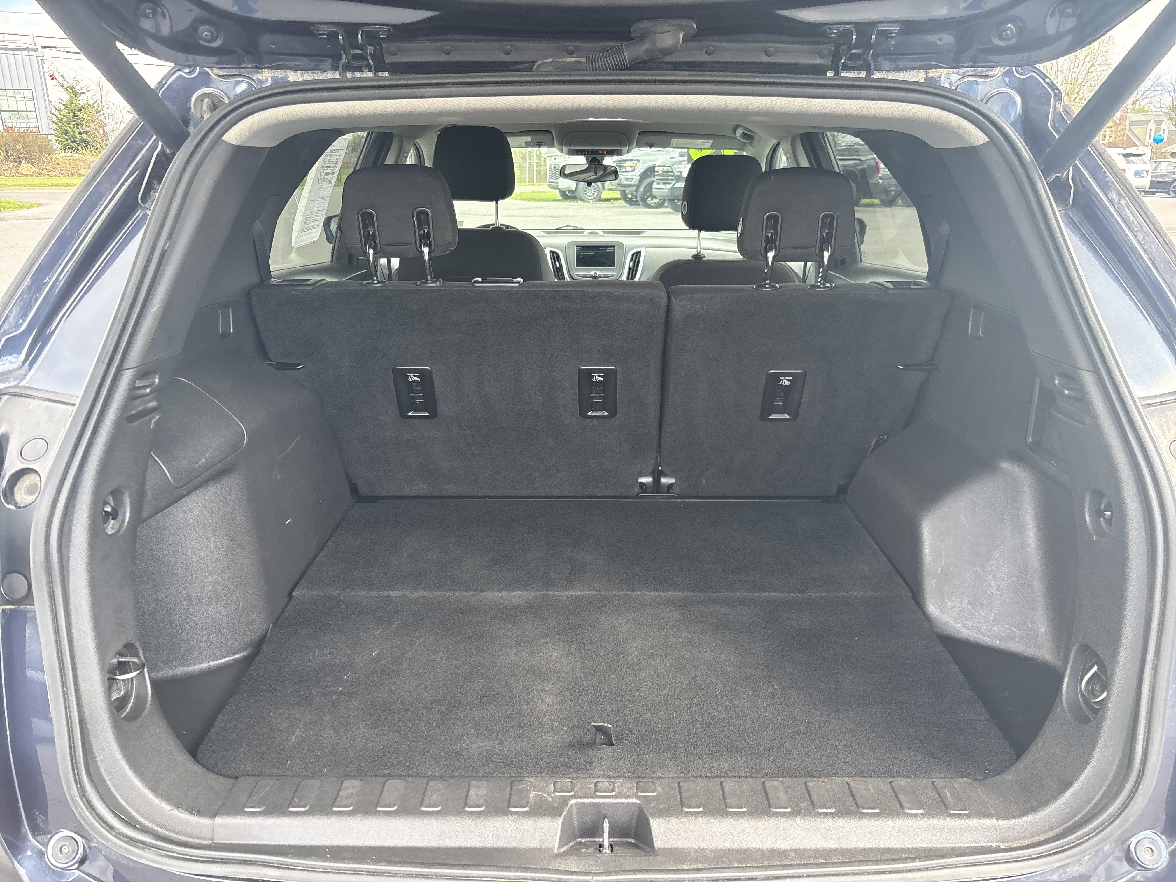 Used 2019 Chevrolet Equinox LT AWD/4WD image 23