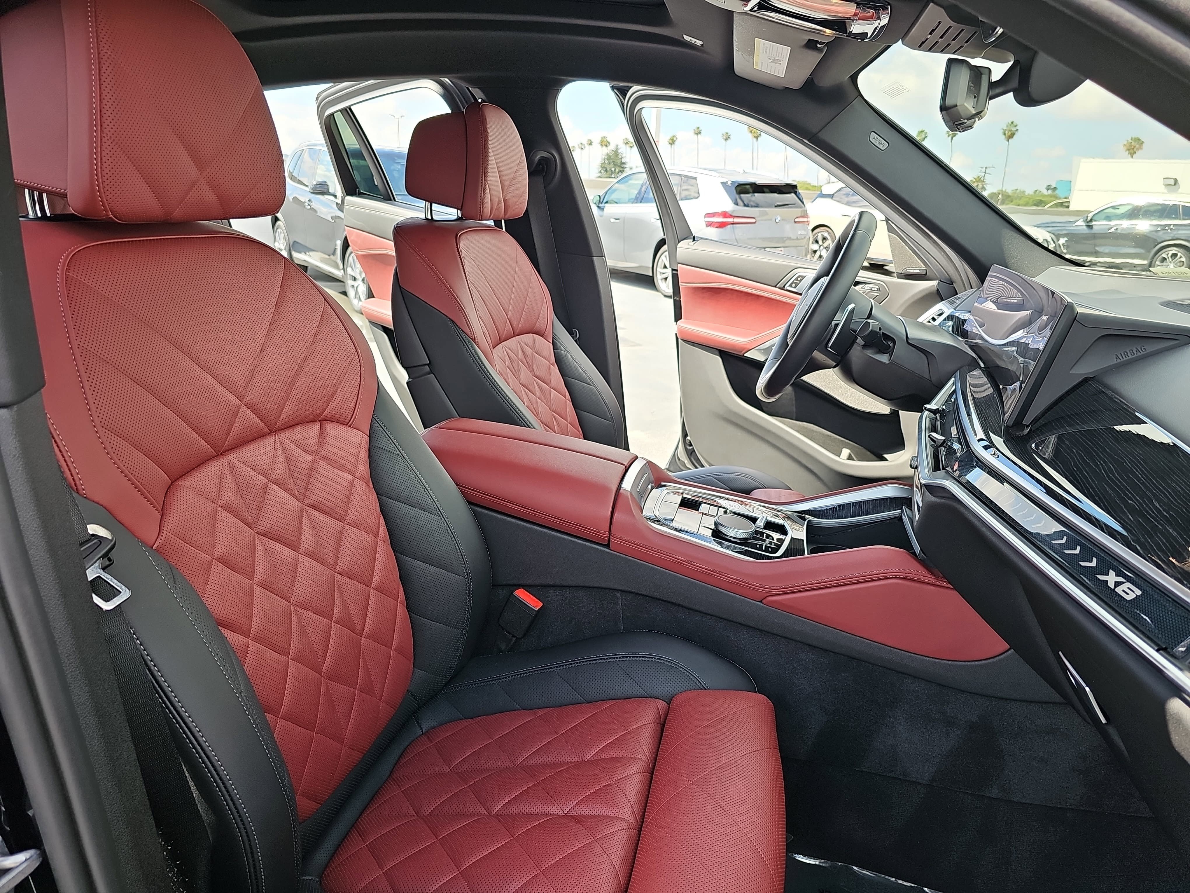 Used 2024 BMW X6 xDrive40i w/ Premium Package AWD/4WD image 10