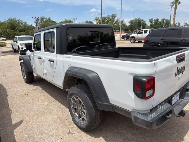 Used 2023 Jeep Gladiator Sport AWD/4WD image 4