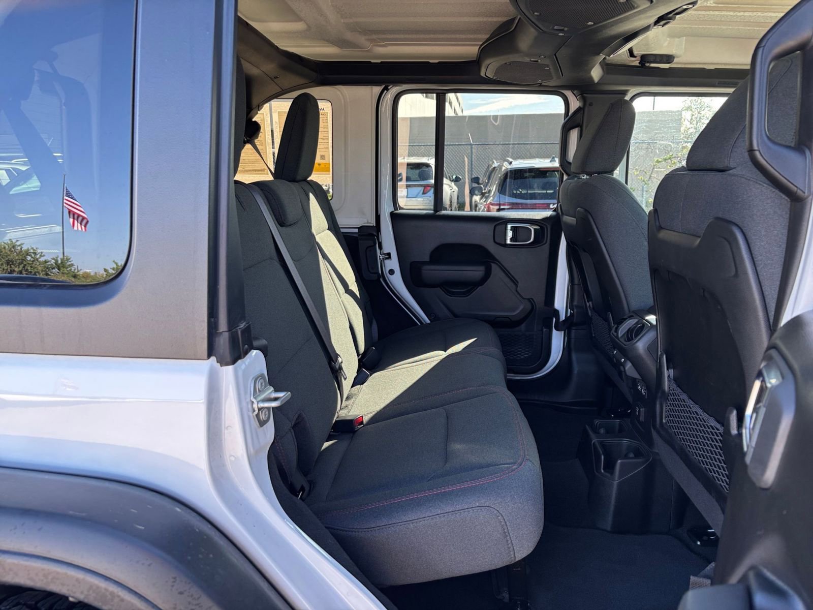 Used 2025 Jeep Wrangler Unlimited Rubicon image 24