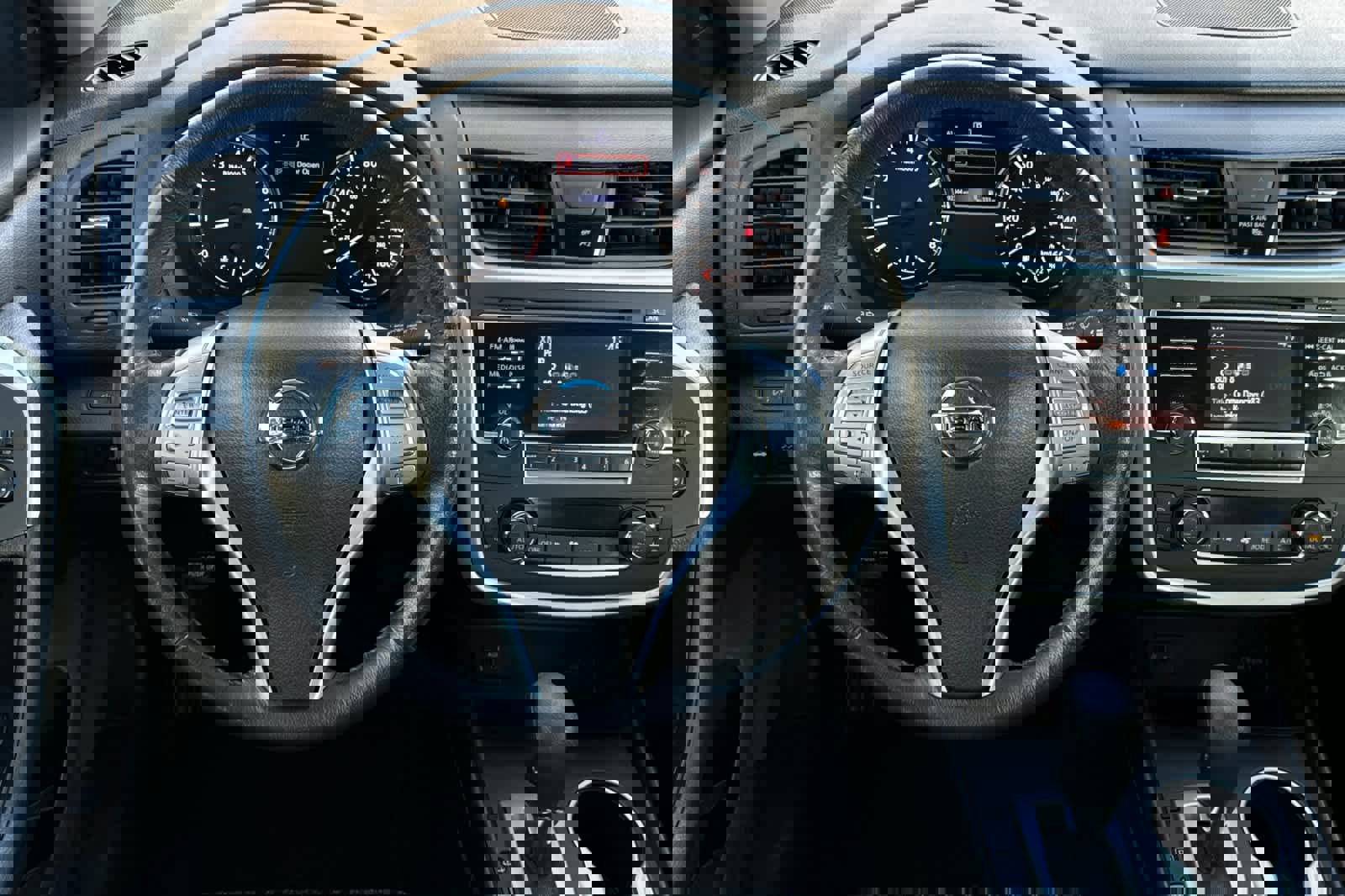 Used 2016 Nissan Altima 2.5 SV image 14