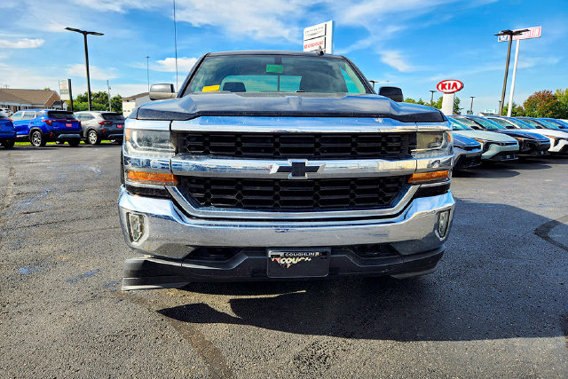 Used 2018 Chevrolet Silverado 1500 LT w/ All Star Edition AWD/4WD image 3