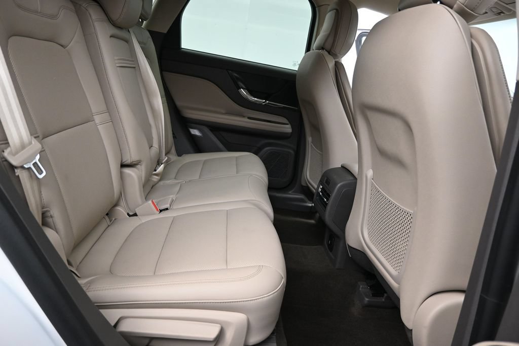 Used 2020 Lincoln Corsair AWD w/ Equipment Group 101A image 22