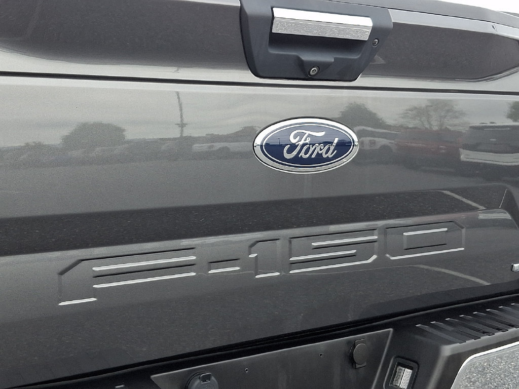 Certified 2018 Ford F150 XLT w/ Equipment Group 302A Luxury AWD/4WD image 30