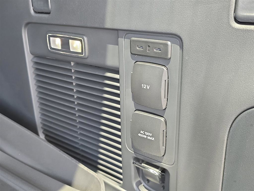 New 2025 Lincoln Navigator L Black Label image 10