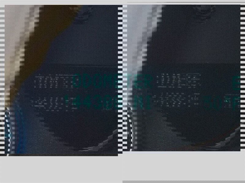 Used 2009 GMC Sierra 3500 SLT w/ SLT Convenience Package image 22