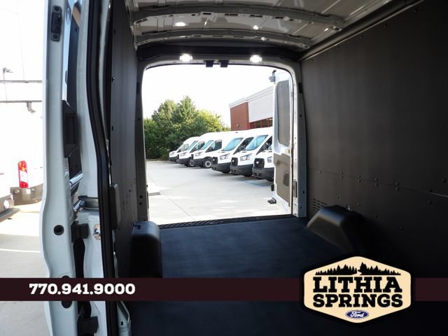 New 2026 Ford Transit 250 148 Medium Roof w/ Load Area Protection Package RWD image 32