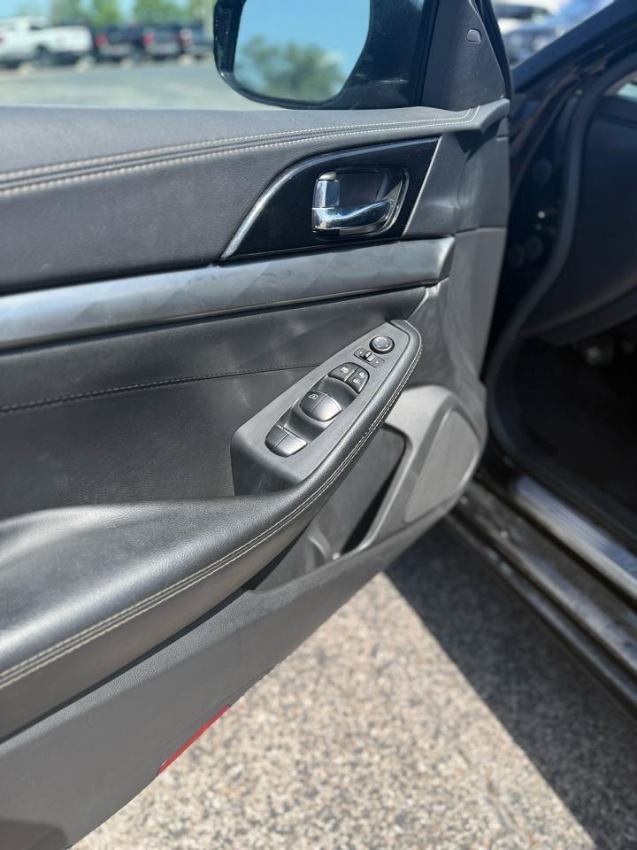 Used 2020 Nissan Maxima 3.5 SV w/ Floor Mat Group FWD image 9