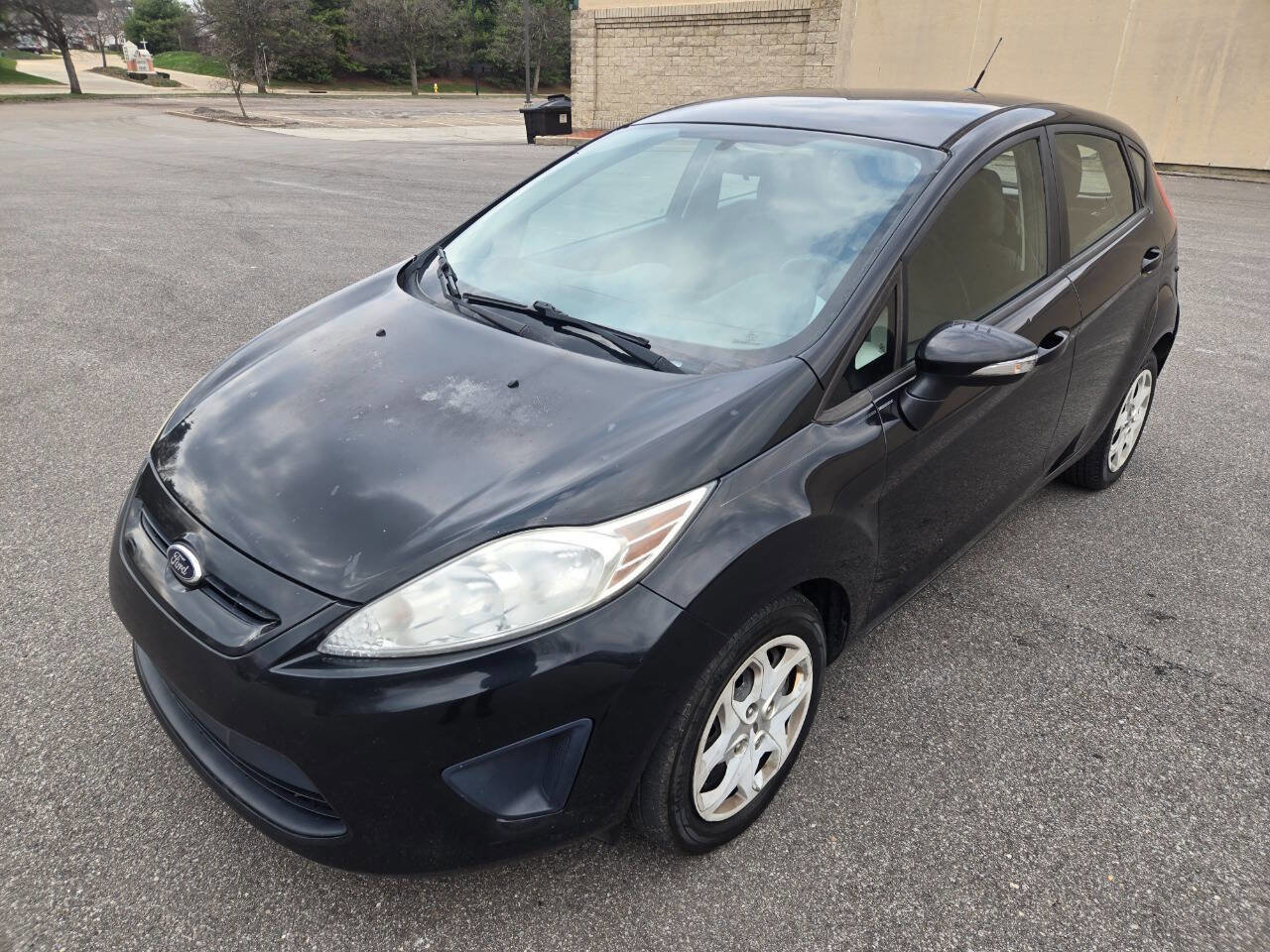 Used 2013 Ford Fiesta SE image 3