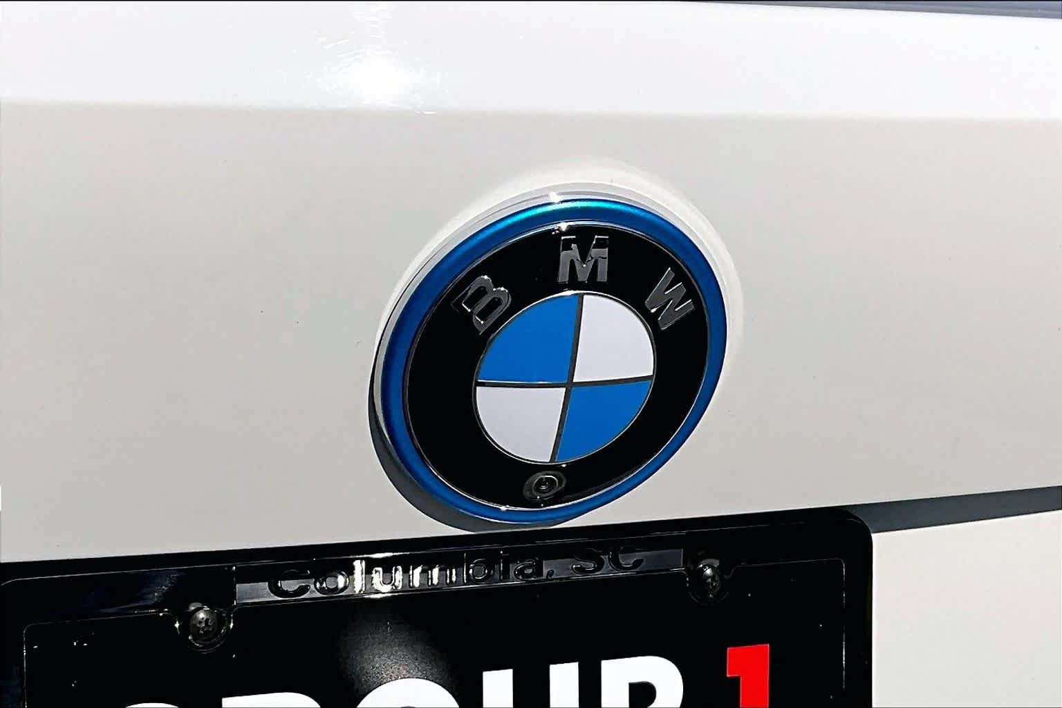 Used 2023 BMW i4 eDrive35 RWD image 9