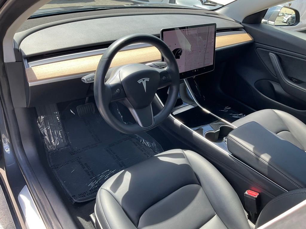 Used 2018 Tesla Model 3 Long Range image 6
