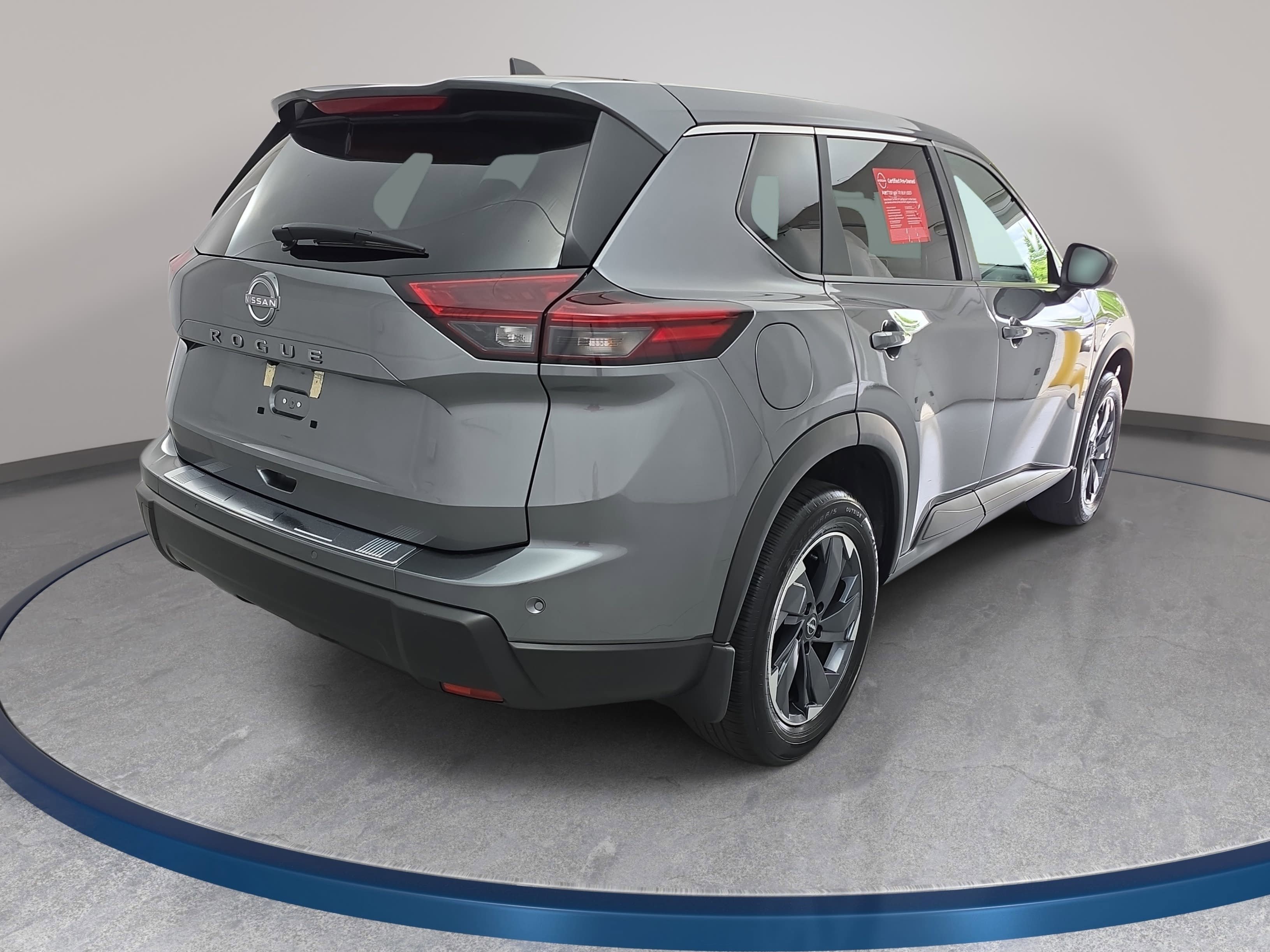 Certified 2025 Nissan Rogue SV FWD image 5