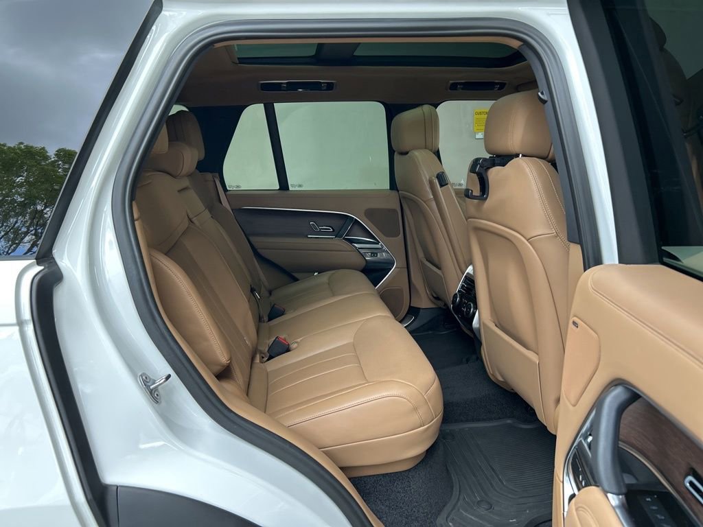 Used 2023 Land Rover Range Rover SE AWD/4WD image 32