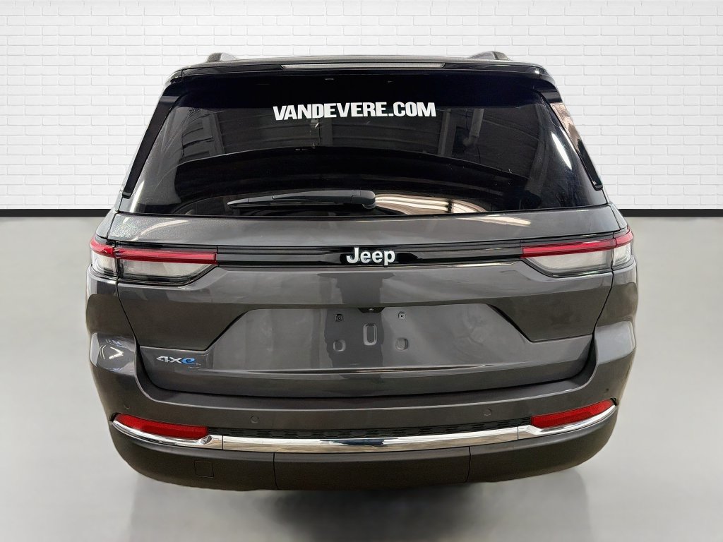 Used 2025 Jeep Grand Cherokee Limited 4xe AWD/4WD image 8