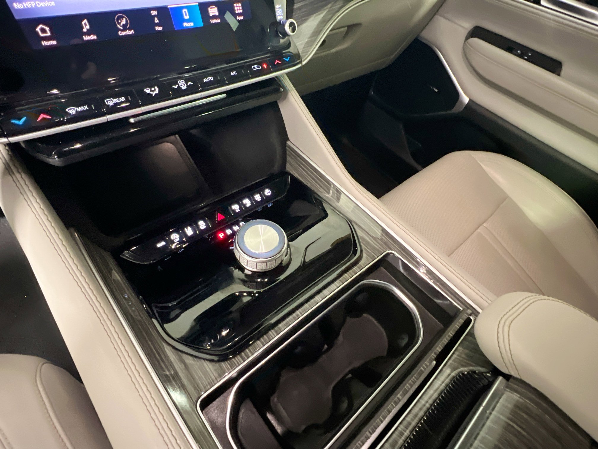 Used 2022 Jeep Wagoneer Series III w/ Convenience Group I image 24