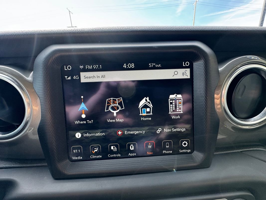 Used 2023 Jeep Wrangler Unlimited Sahara AWD/4WD image 22