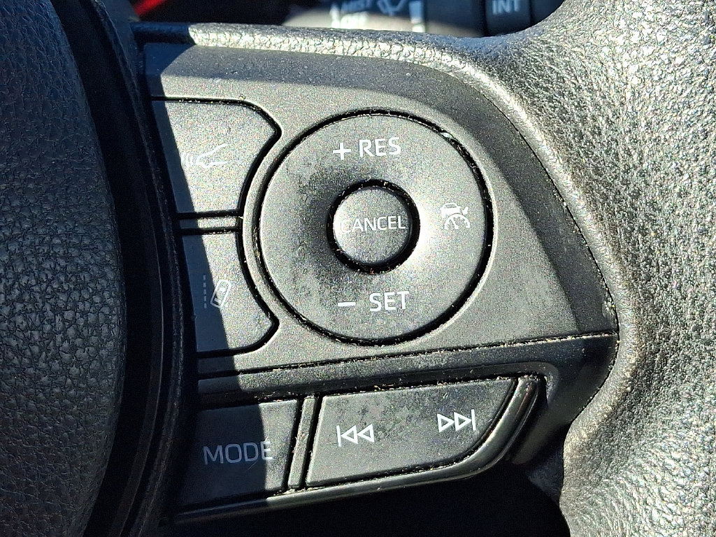 Certified 2022 Toyota RAV4 XLE AWD/4WD image 22