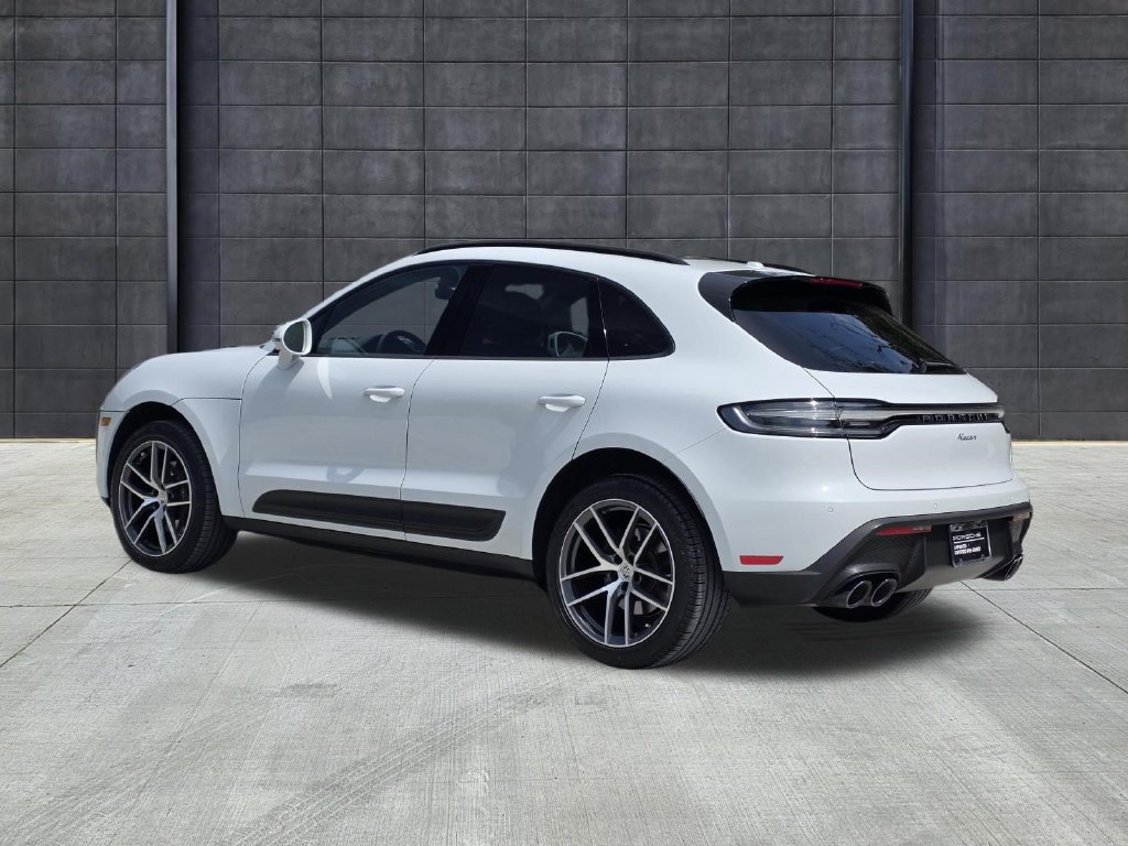 Certified 2024 Porsche Macan Turbo AWD/4WD image 3