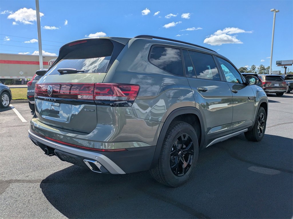 New 2026 Volkswagen Atlas Peak Edition image 5