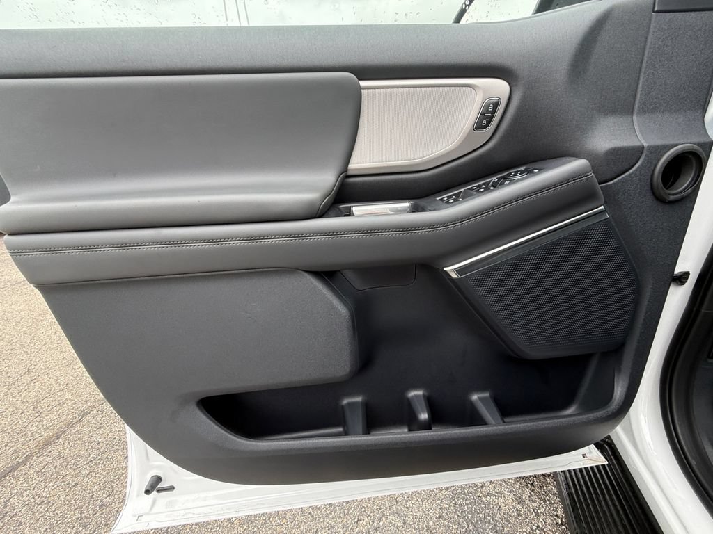 Used 2026 Ford Expedition Max Active AWD/4WD image 15