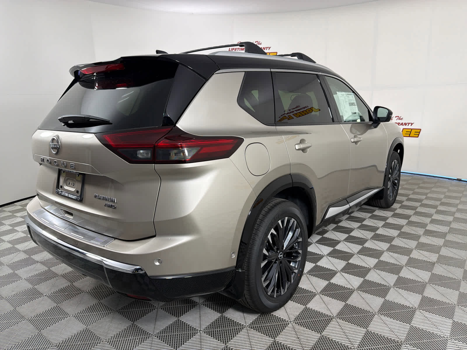 New 2026 Nissan Rogue Platinum image 5