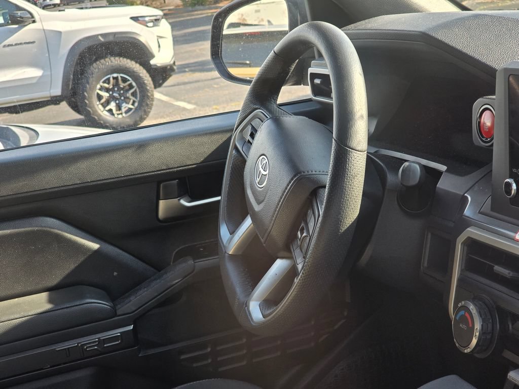 Used 2025 Toyota Tacoma TRD Sport AWD/4WD image 20